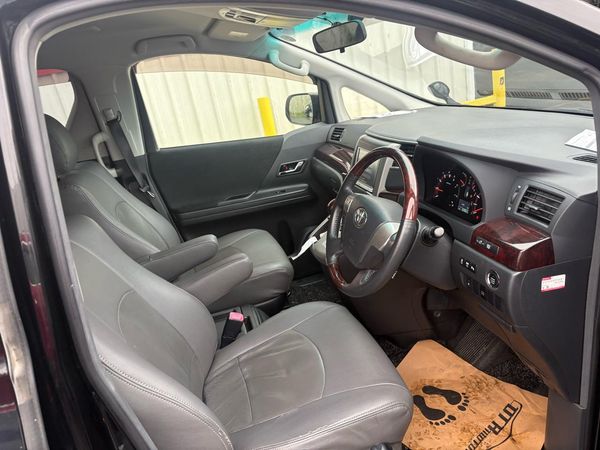 2013 Toyota VELLFIRE 2.4Z Carousel 4