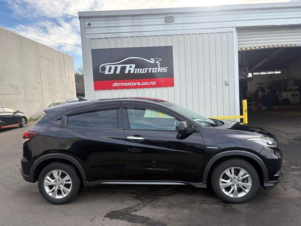 2015 Honda Vezel HYBRID X Carousel 15