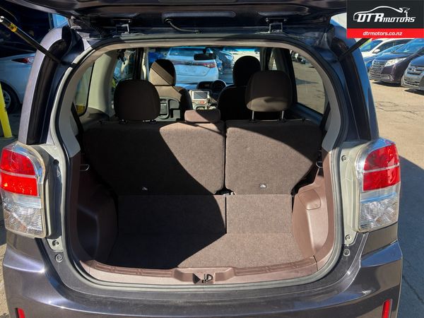 2013 Toyota SPADE Carousel 7