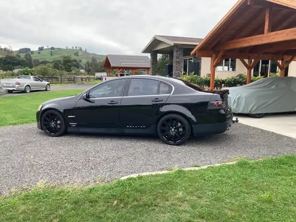 2008 HSV Senator Carousel 3