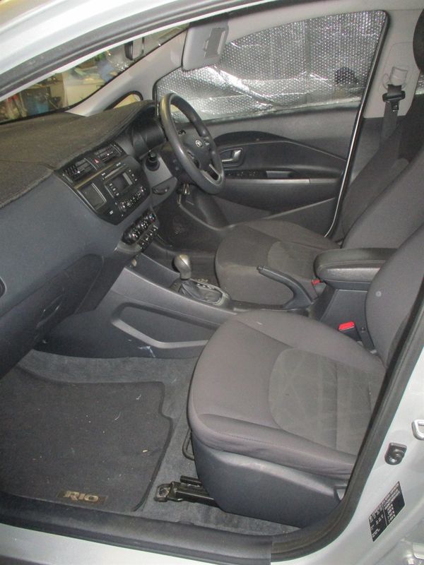 2014 Kia Rio Carousel 17