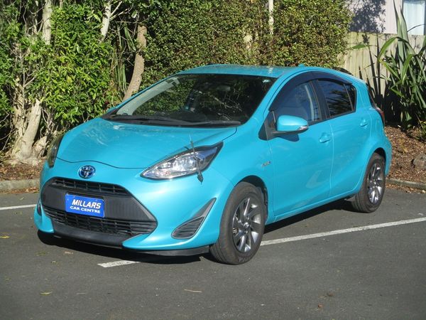 2017 Toyota Aqua G Carousel 16