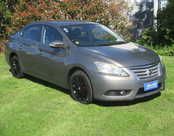 2014 Nissan Pulsar TI Carousel 12