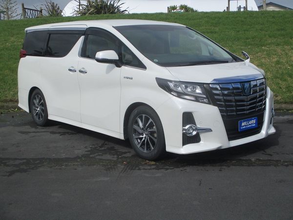 2015 Toyota Alphard Hybrid