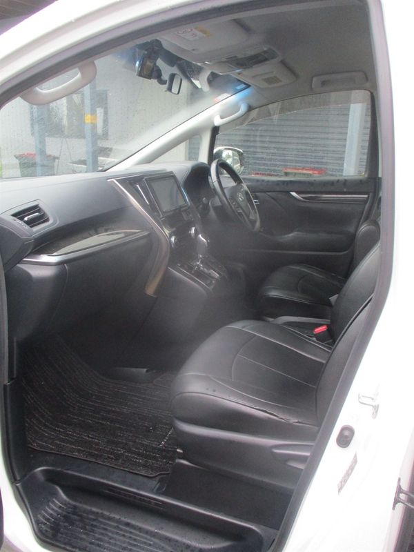 2018 Toyota Vellfire 25x Carousel 1