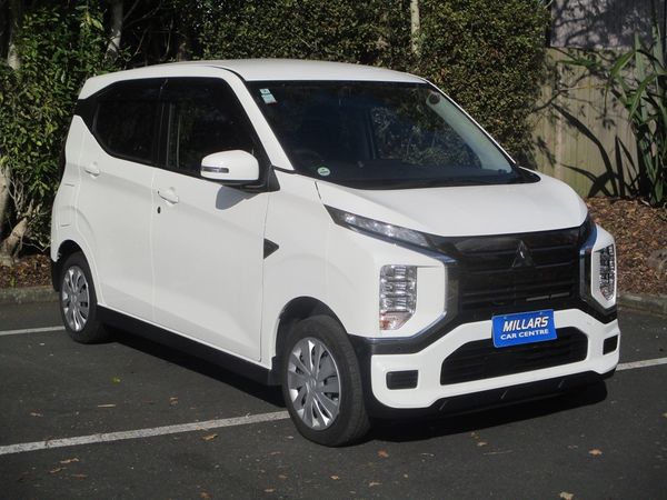2025 Mitsubishi EK-EV G Carousel 15