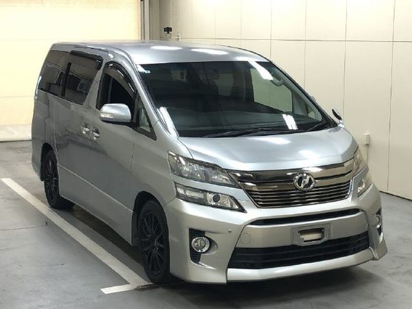 2013 Toyota Vellfire 2.4Z