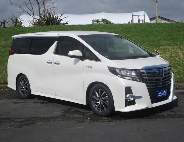 2015 Toyota Alphard Hybrid Carousel 11