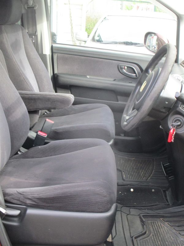 2008 Honda STEP WGN Carousel 6