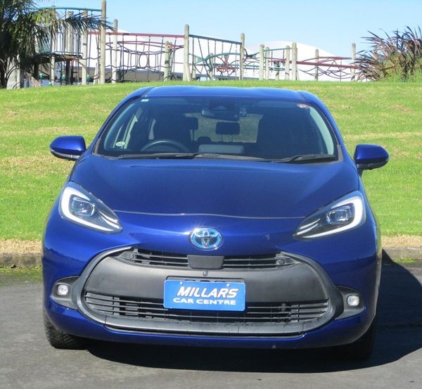 2021 Toyota Aqua X safety sense Carousel 16