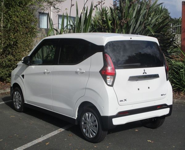 2025 Mitsubishi EK-EV G Carousel 16