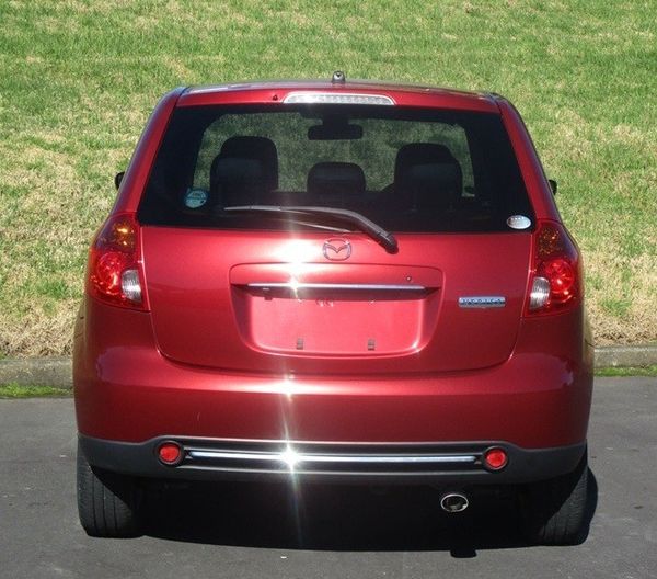 2015 Mazda Verisa L Carousel 16