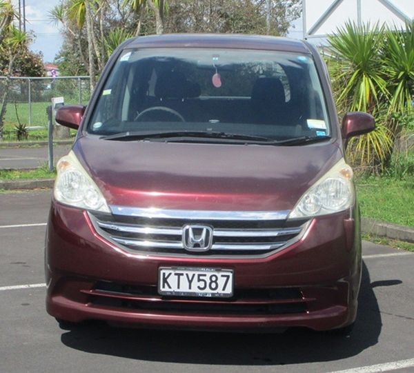 2008 Honda STEP WGN Carousel 9