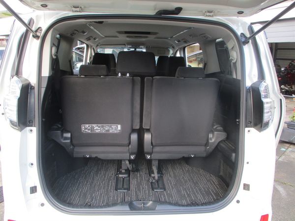 2016 Toyota Vellfire 25x Carousel 14