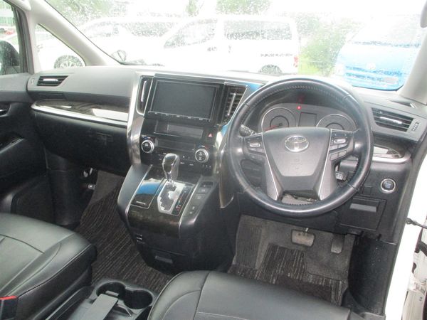 2018 Toyota Vellfire 25x Carousel 15