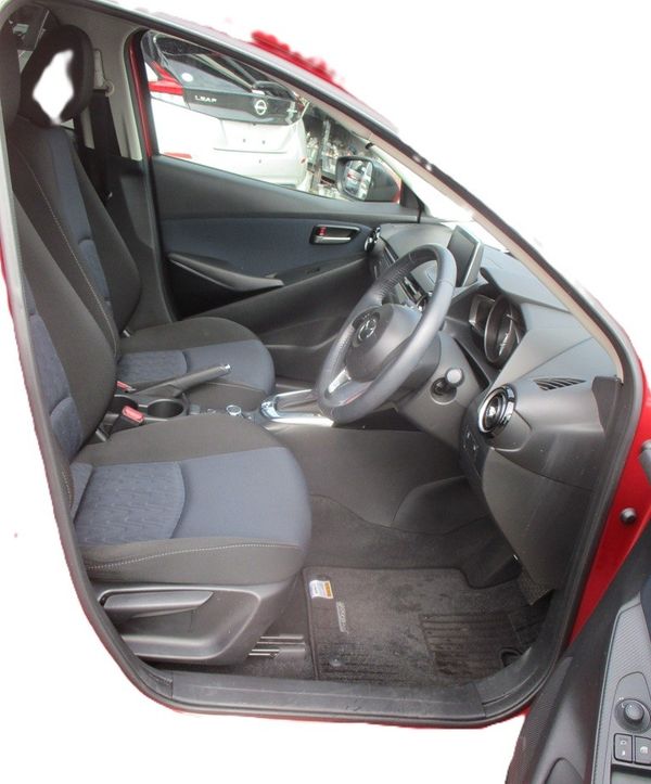 2015 Mazda Demio 13S Carousel 17