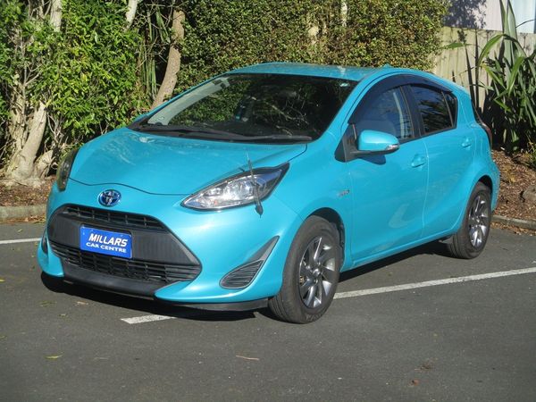 2017 Toyota Aqua G Carousel 15