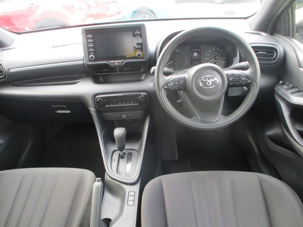 2021 Toyota Yaris Hybrid Carousel 1