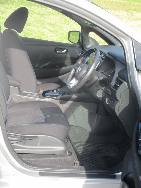 2021 Nissan Leaf 40kw Carousel 6