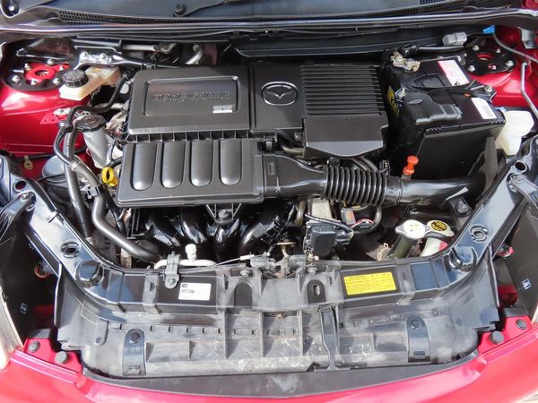 2011 Mazda Verisa Carousel 15