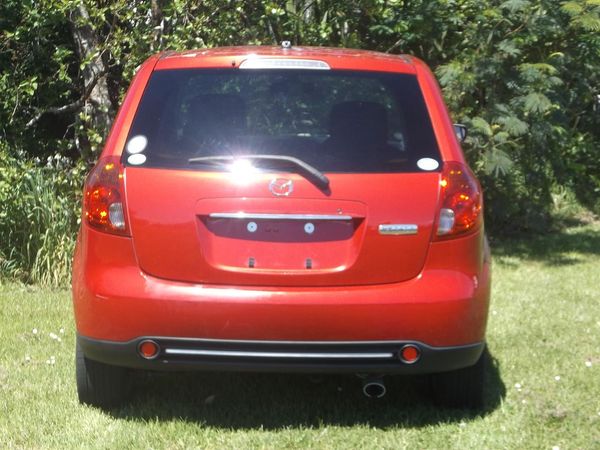 2011 Mazda Verisa Carousel 14