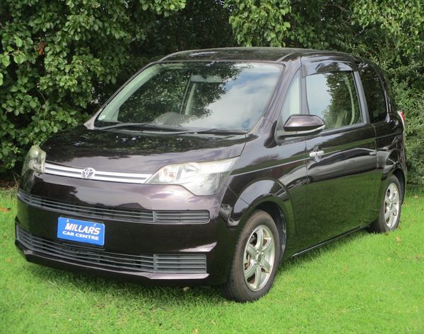 2016 Toyota Spade F