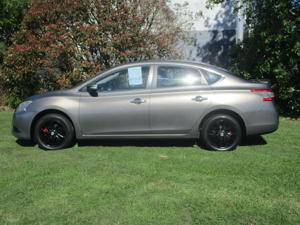 2014 Nissan Pulsar TI Carousel 9
