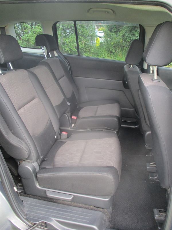 2009 Mazda Premacy Carousel 1