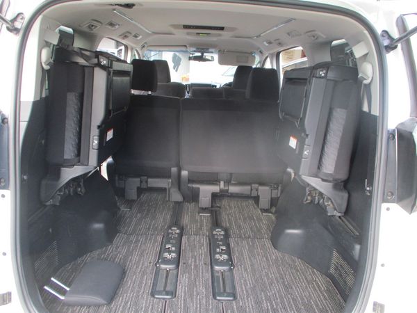 2016 Toyota Vellfire 25x Carousel 13