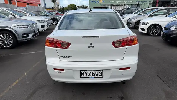 2008 Mitsubishi Galant 2 Keys Carousel 4
