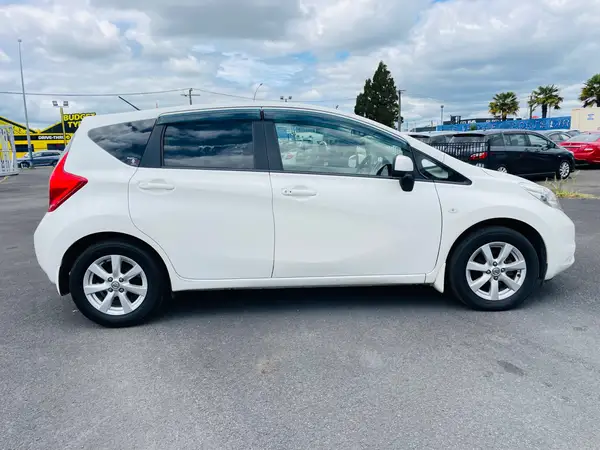 2013 Nissan Note FUEL SAVER Carousel 2