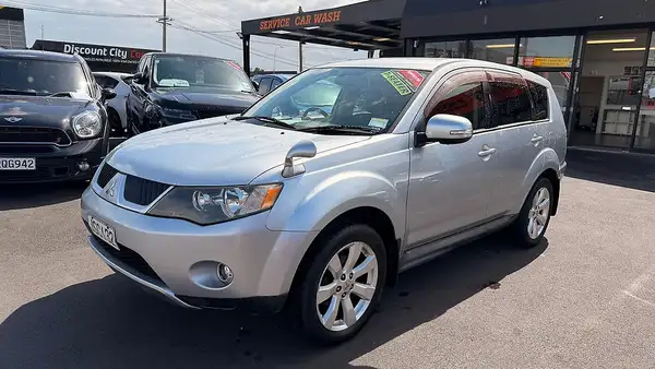 2009 Mitsubishi Outlander 7 Seater .. 0 Deposit Finance Carousel 2