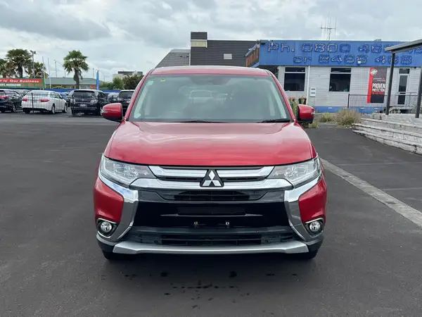 2016 Mitsubishi Outlander Carousel 9
