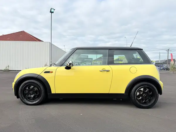 2003 Bmw Mini Cooper ~Low Kms Carousel 3
