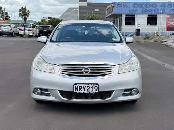 2008 Nissan Fuga 250GT Top Spec Carousel 9