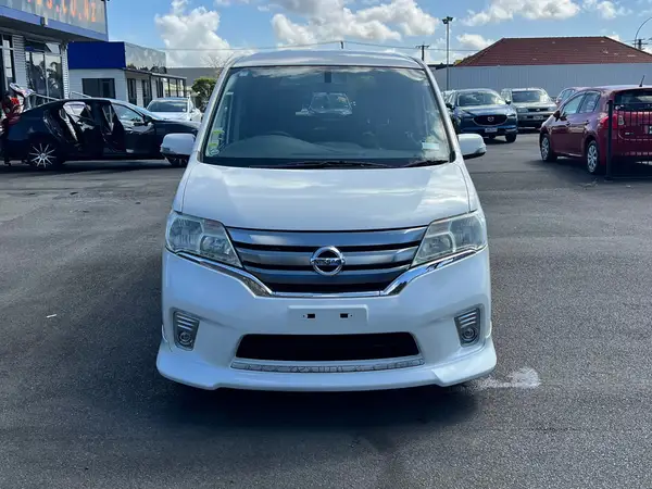 2012 Nissan Serena Carousel 9