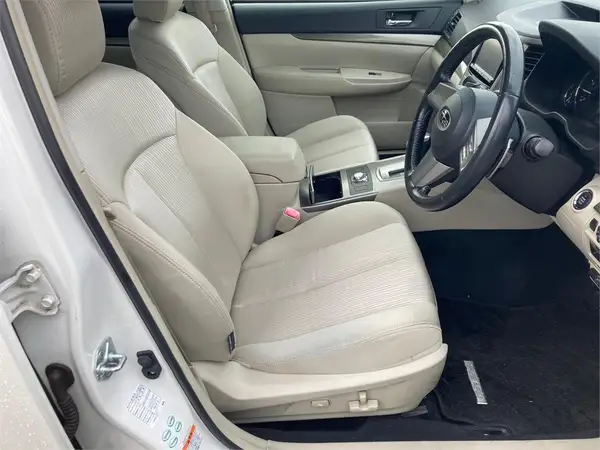 2011 Subaru Legacy 2.5i Eyesight 4WD Carousel 5