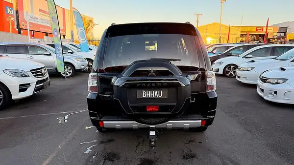 2017 Mitsubishi Pajero PAJERO SUBMODEL EXCEED 3.2D Carousel 5