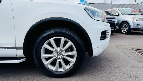 2014 Volkswagen Touareg TDI 150KW BMT Carousel 9