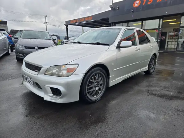 2000 Toyota Altezza Carousel 4