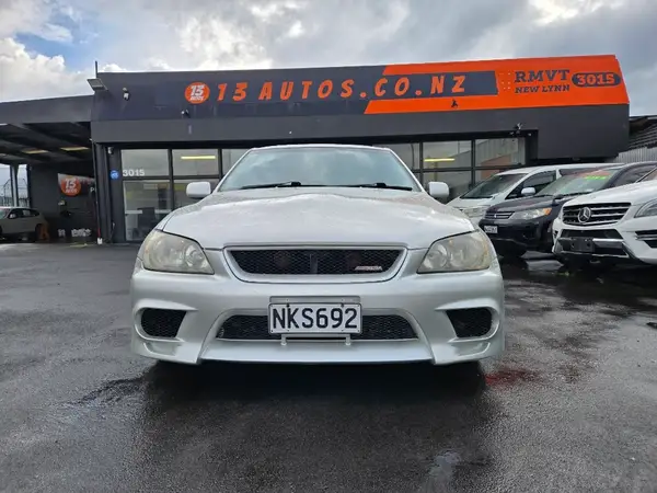 2000 Toyota Altezza Carousel 2