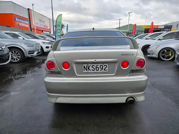 2000 Toyota Altezza Carousel 7