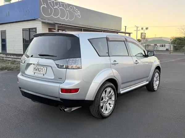 2008 Mitsubishi Outlander 4WD, V6 Executive, Great Family Car, 5 Seater Carousel 5
