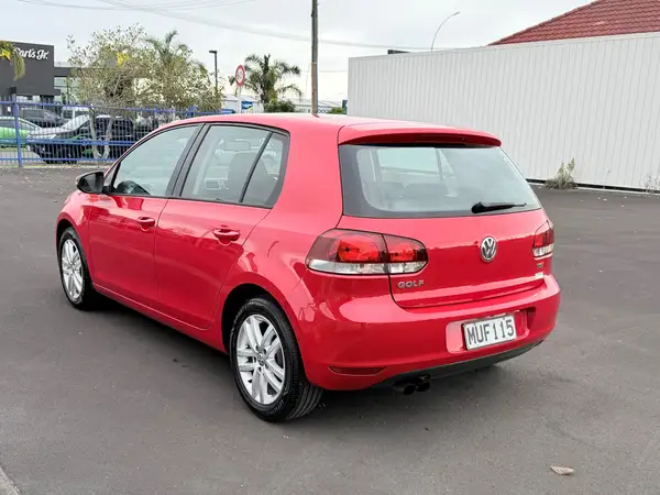 2012 Volkswagen Golf 1.4L TSi Comfortline, Low kms, Tidy Car Carousel 6