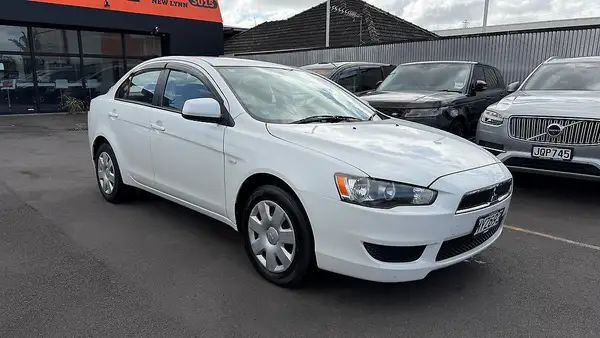 2008 Mitsubishi Galant 2 Keys