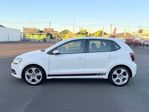 2011 Volkswagen Polo GTI Carousel 7