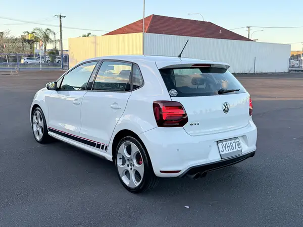 2011 Volkswagen Polo GTI Carousel 6