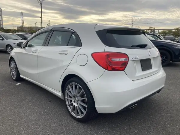 2014 Mercedes Benz A 180 Very Low Kms ... like new Carousel 2