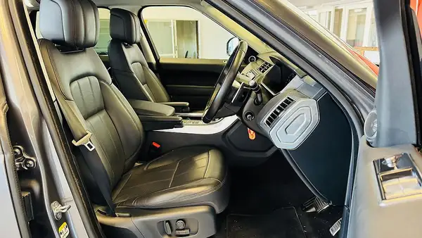 2018 Land Rover Range Rover Sport SPORT HSE DYN SDV6 Carousel 4