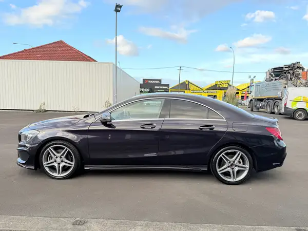 2014 Mercedes-benz Cla 250 Only 21K km! Pristine CLA250 AMG Line Carousel 7